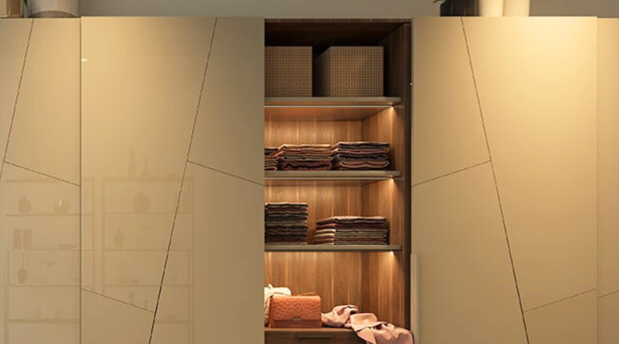  Eirene Wardrobe Design